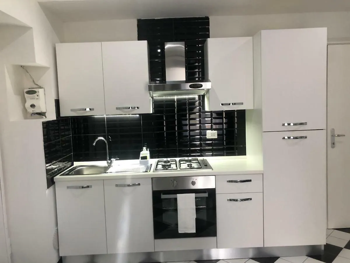 Appartamento Camaldoli House Milano