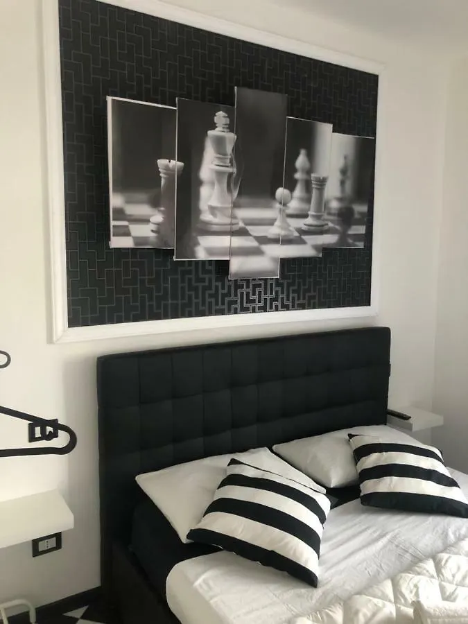 Camaldoli House Apartment Milan Italy